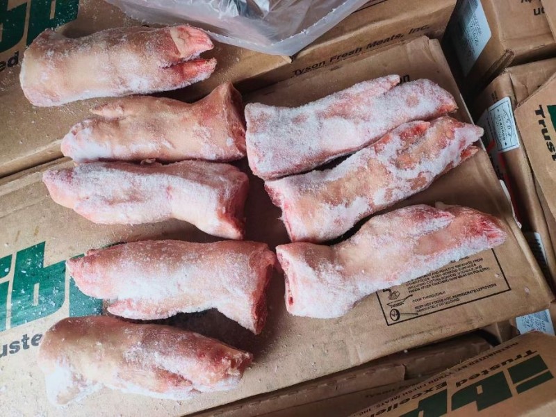 pork trotters (feet)1