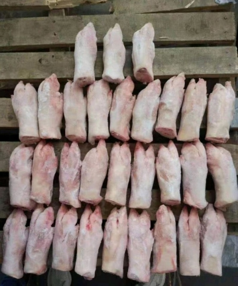 pork trotters (feet)2